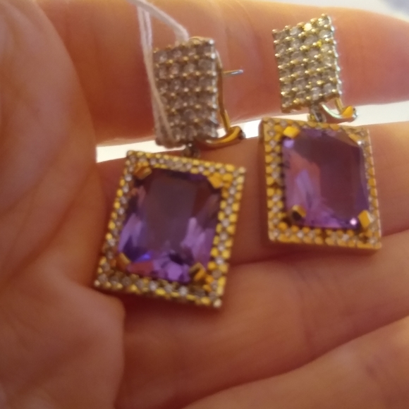 14k Gold Diamond Amethyst earrings